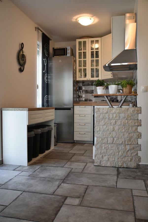 Apartment Panorama Пула Екстериор снимка